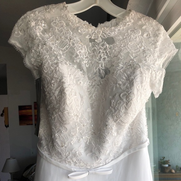 Wedding dress